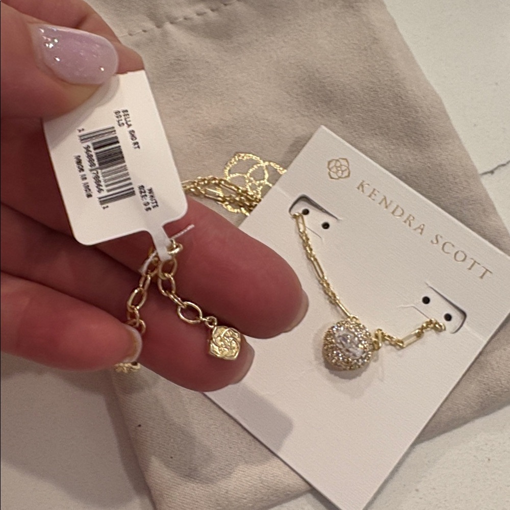 Kendra Scott Gold Necklace with Sparkling CZ diamond Center stone. - Picture 6 of 6